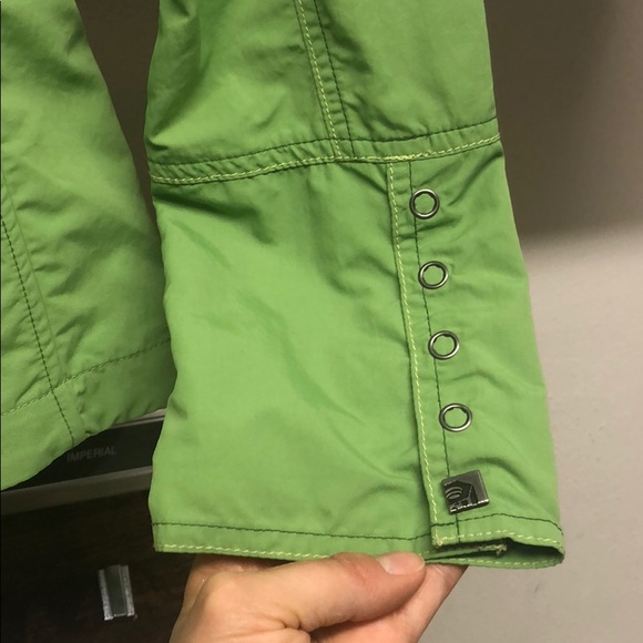 Mountain Hardwear Rain Coat sz6 - Picture 7 of 8